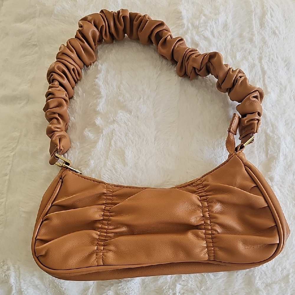 Elegant Tan Ruched Shoulder Bag